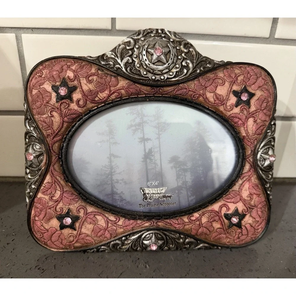 Prairie Schooner Cowgirl Silver Pink Star Rhinestones Picture Frame Oval 6